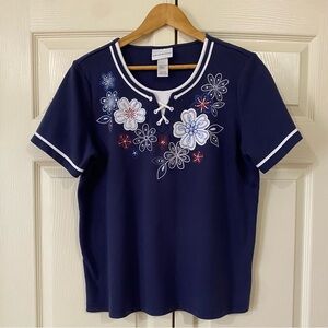 Alfred Dunner red, white & navy embroidered, appliquéd tee. Super cute! NWOT